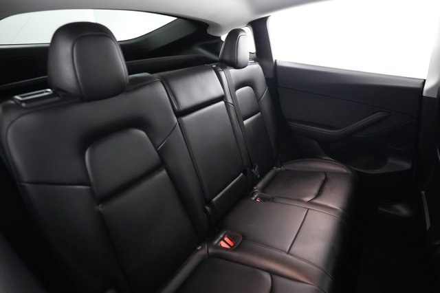 2024 Tesla Model Y — photo 4 of 26