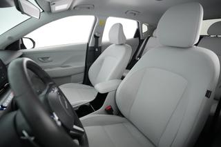 2024 Hyundai Kona Electric — photo 3 of 24