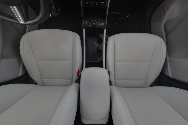 2024 Hyundai Kona Electric — photo 22 of 24