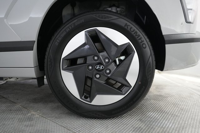 2024 Hyundai Kona Electric — photo 7 of 24