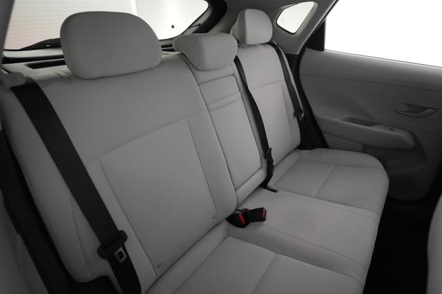2024 Hyundai Kona Electric — photo 4 of 24