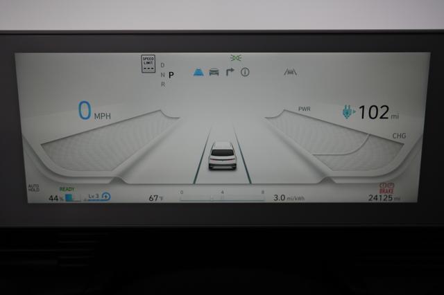 2024 Hyundai IONIQ 5 — photo 5 of 25