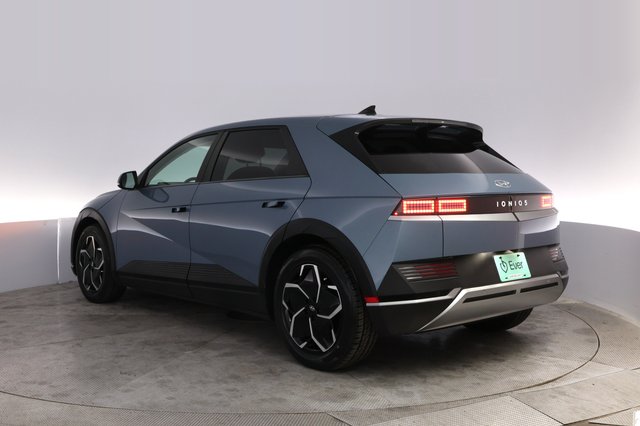 2024 Hyundai IONIQ 5 — photo 13 of 25