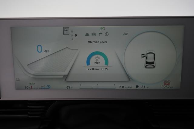 2024 Hyundai IONIQ 5 — photo 5 of 22