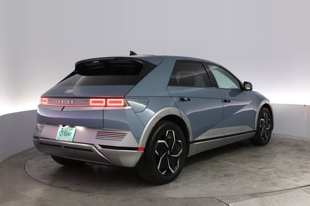 2024 Hyundai IONIQ 5 — photo 2 of 23