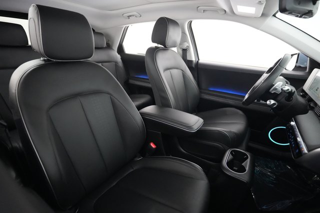 2024 Hyundai IONIQ 5 — photo 18 of 23