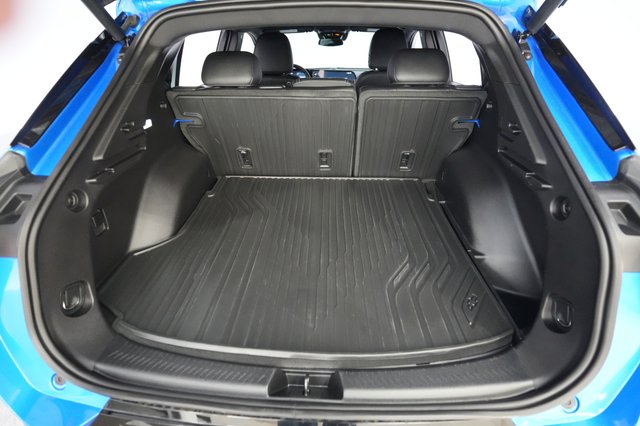 2025 Chevrolet Equinox EV — photo 6 of 22