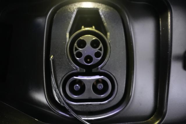 2025 Chevrolet Equinox EV — photo 8 of 22