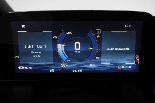 2025 Chevrolet Equinox EV — photo 5 of 22
