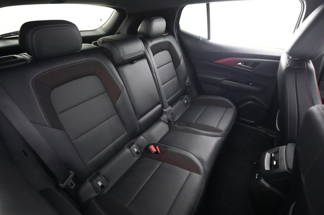 2025 Chevrolet Equinox EV — photo 4 of 22