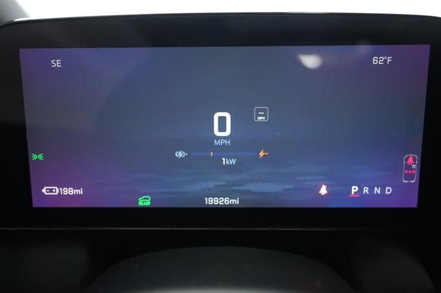 2025 Chevrolet Equinox EV — photo 5 of 20