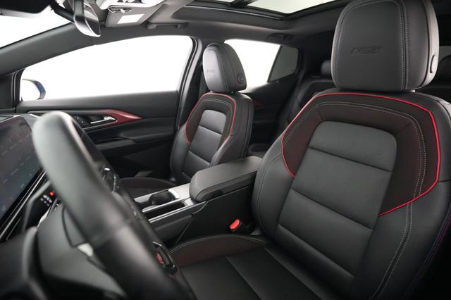 2025 Chevrolet Equinox EV — photo 3 of 20