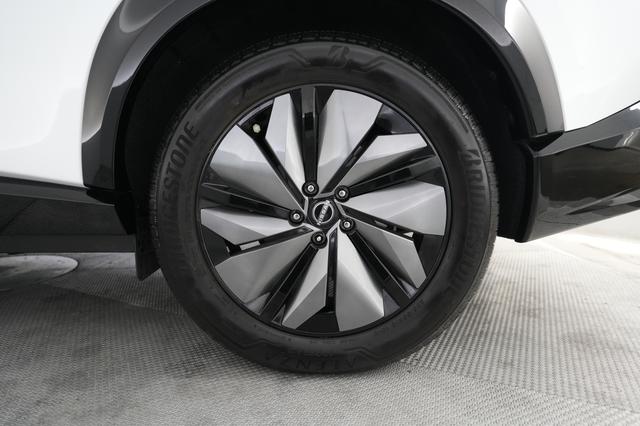 2025 Nissan Ariya — photo 7 of 22