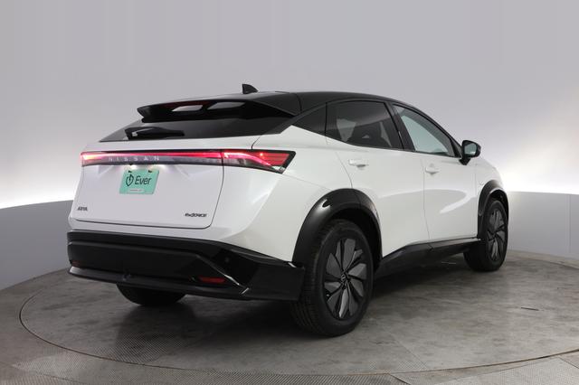 2025 Nissan Ariya — photo 2 of 22