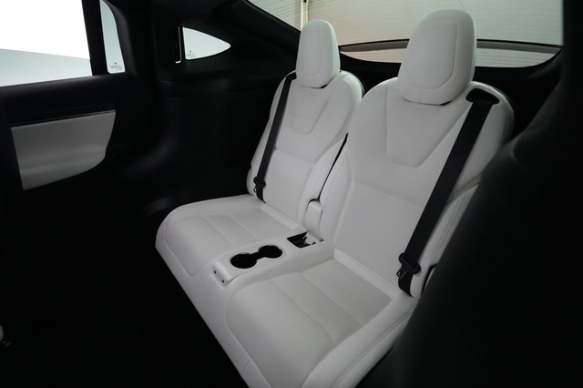 2023 Tesla Model X — photo 20 of 31