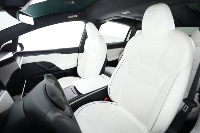 2023 Tesla Model X — photo 3 of 31