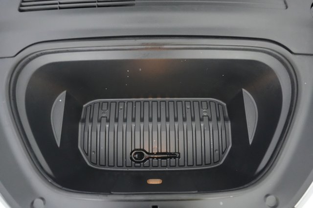 2021 Tesla Model Y — photo 20 of 21