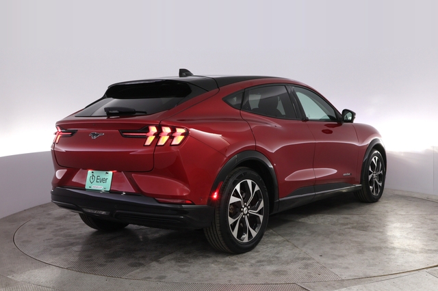 2022 Ford Mustang Mach-E