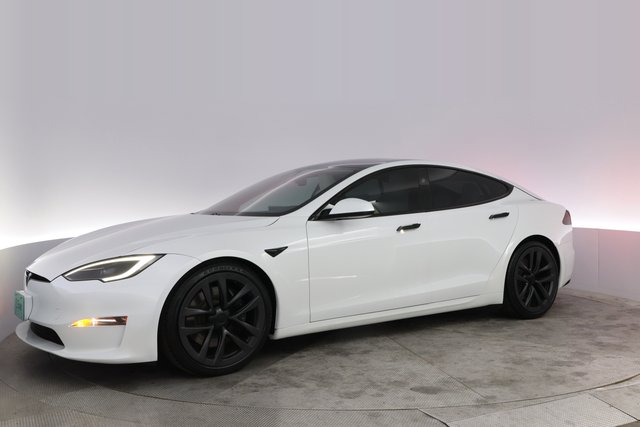 2023 Tesla Model S — photo 14 of 24