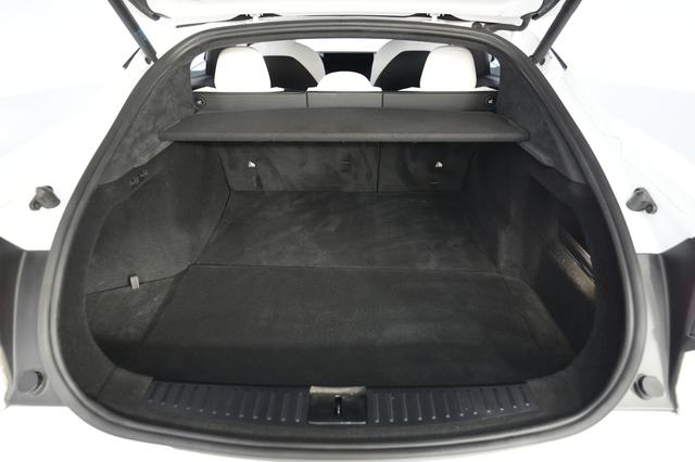 2023 Tesla Model S — photo 6 of 24