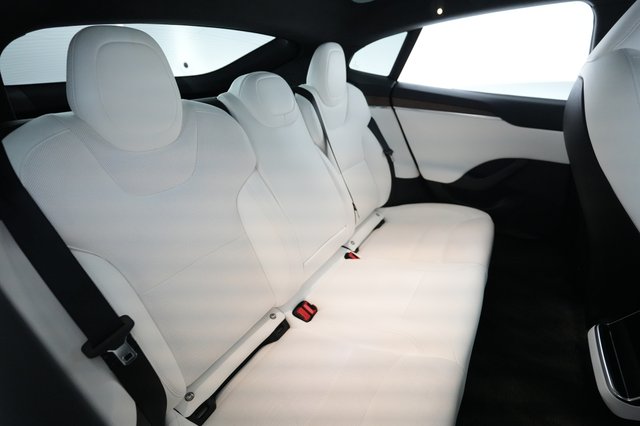 2023 Tesla Model S — photo 4 of 24