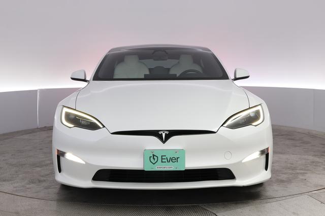 2023 Tesla Model S — photo 9 of 24
