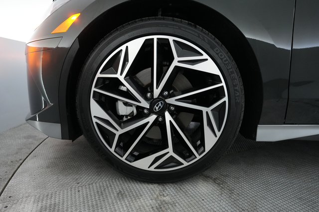 2023 Hyundai IONIQ 6 — photo 15 of 21