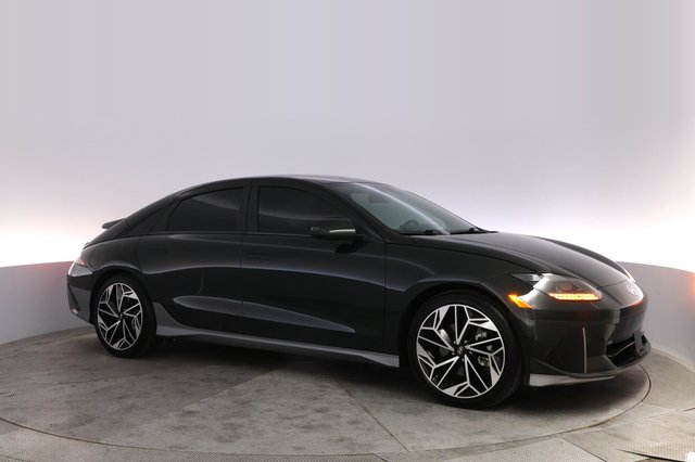 2023 Hyundai IONIQ 6 — photo 11 of 21