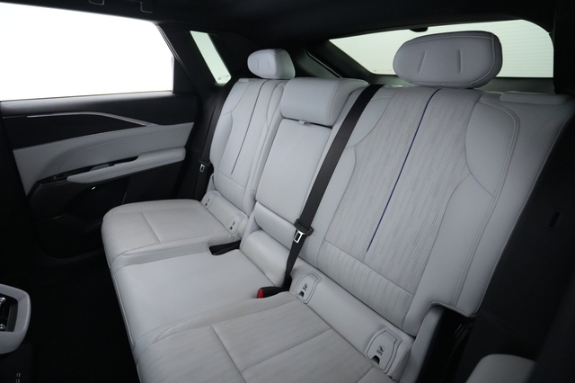 2024 Cadillac Lyriq