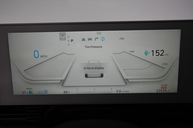 2024 Hyundai IONIQ 5 — photo 5 of 24