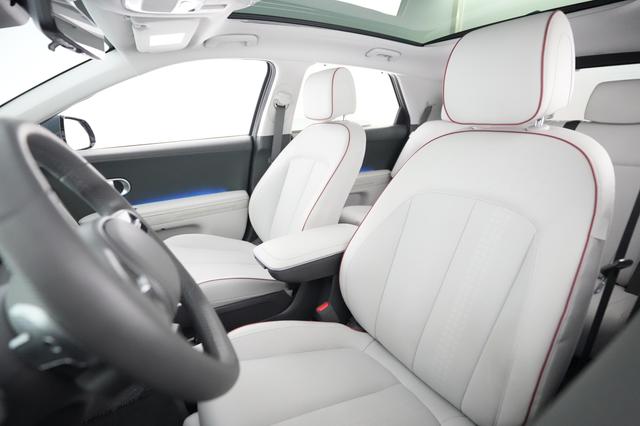2024 Hyundai IONIQ 5 — photo 3 of 24