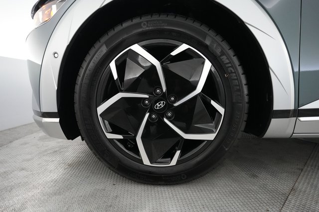 2024 Hyundai IONIQ 5 — photo 15 of 24