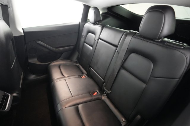 2021 Tesla Model Y — photo 19 of 27