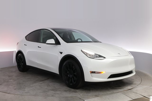 2021 Tesla Model Y — photo 10 of 27
