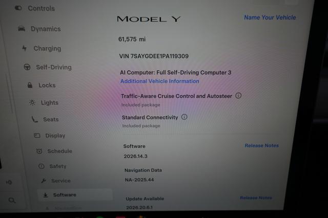 2023 Tesla Model Y — photo 5 of 22