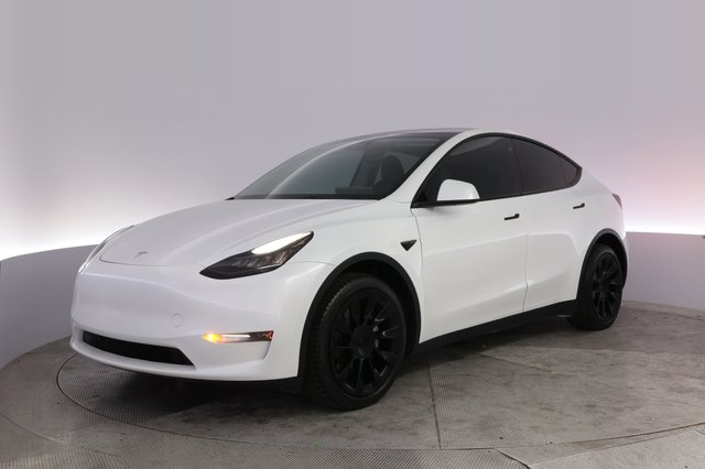 2023 Tesla Model Y — VIN 7SAYGDEE1PA119309