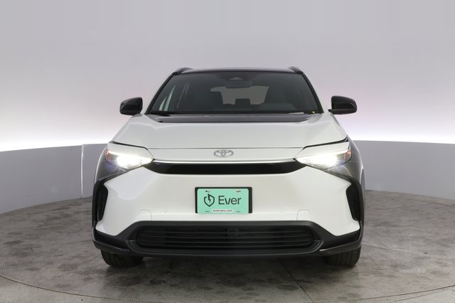 2023 Toyota bZ4X — photo 9 of 24