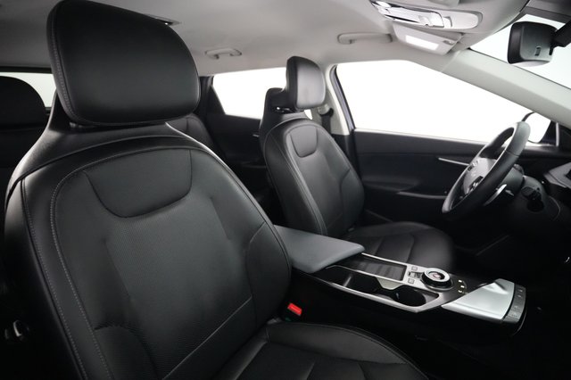 2024 Kia EV6 — photo 18 of 26