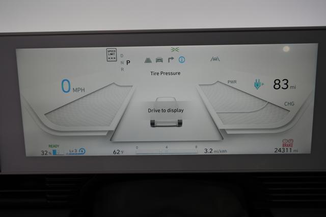 2024 Hyundai IONIQ 5 — photo 5 of 31