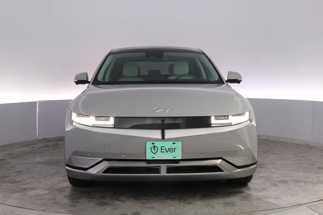 2024 Hyundai IONIQ 5 — photo 9 of 21