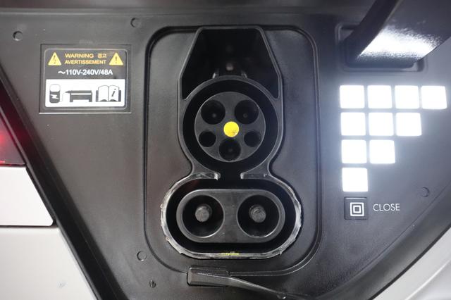 2024 Hyundai IONIQ 5 — photo 8 of 21