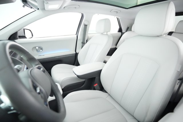 2024 Hyundai IONIQ 5 — photo 3 of 21