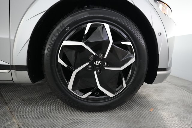 2024 Hyundai IONIQ 5 — photo 16 of 21