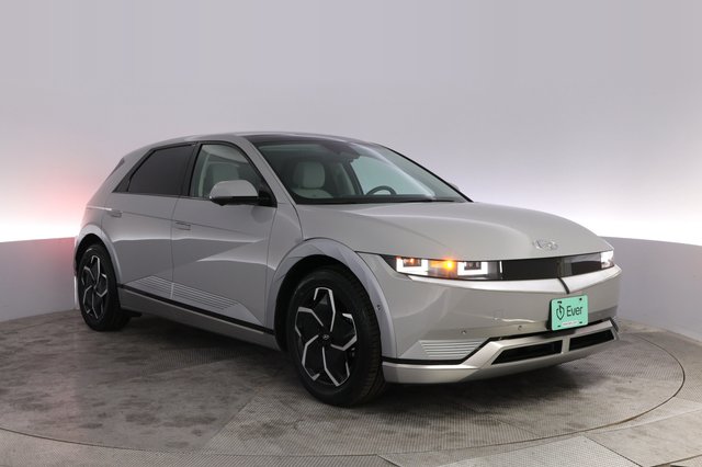 2024 Hyundai IONIQ 5 — photo 10 of 21