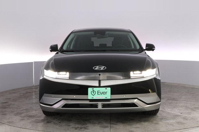 2024 Hyundai IONIQ 5 — photo 9 of 20