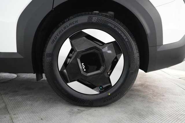 2024 Kia EV9 — photo 7 of 23