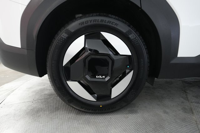 2024 Kia EV9 — photo 17 of 23