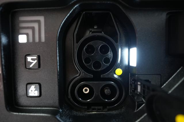 2024 Kia EV9 — photo 8 of 25