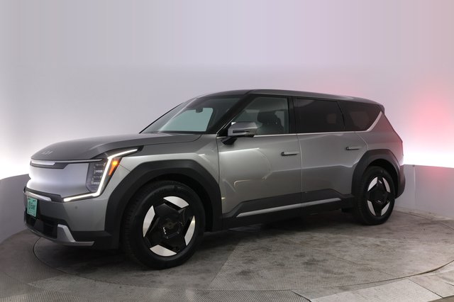 2024 Kia EV9 — photo 14 of 25