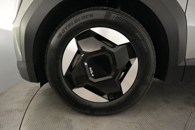 2024 Kia EV9 — photo 15 of 25